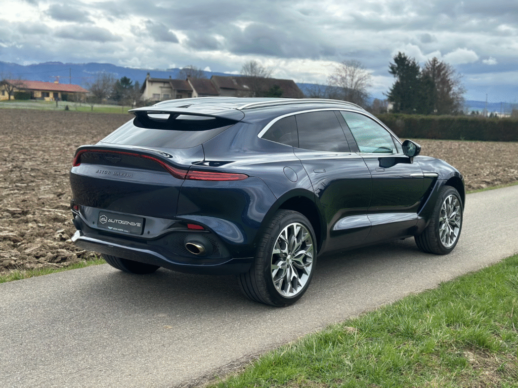 ASTON MARTIN DBX 4.0 V8